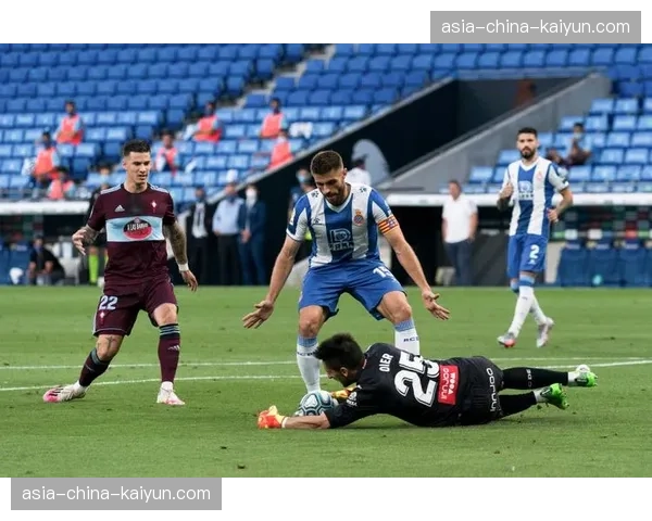 西班牙人1-0小胜塞尔塔，德托马斯攻入制胜点球。